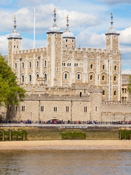 tower-of-london-2021-08-26-15-32-01-utc
